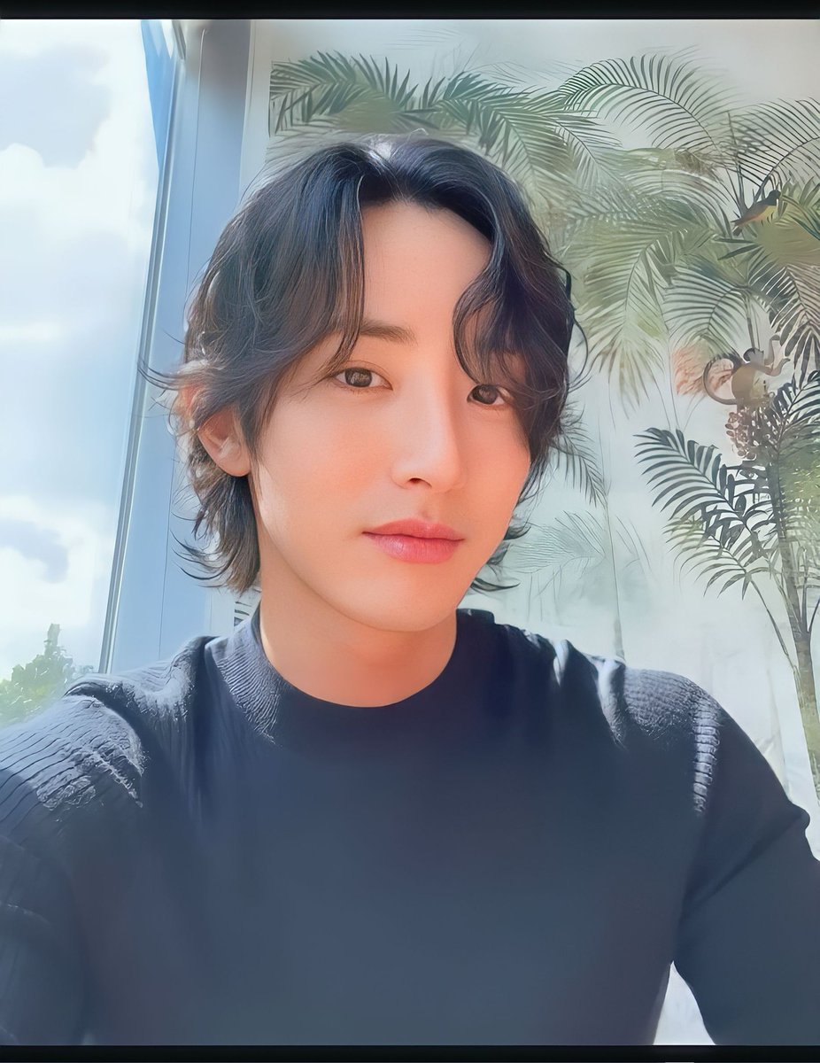 Clau220900's tweet photo. The most beautiful man in the universe ❤️❤️❤️❤️ https://t.co/hyJVZZJg6B