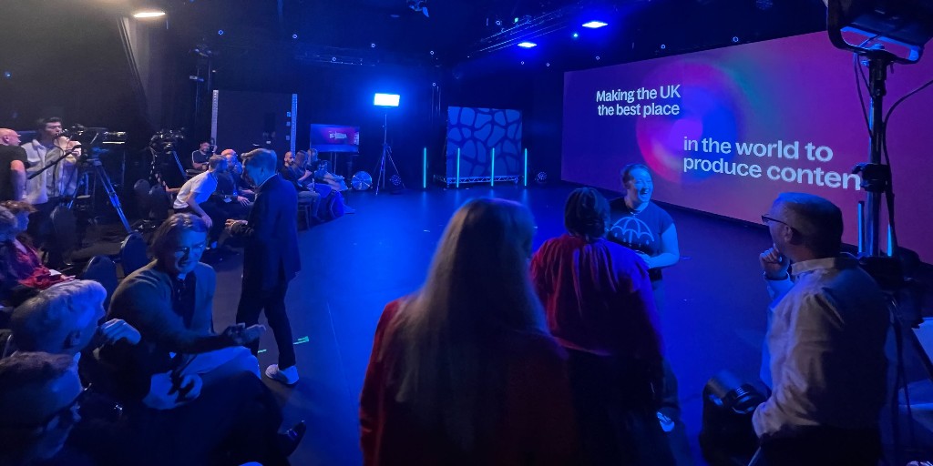 Today we're celebrating the #AdvancedMediaProduction Studios launch in Gateshead and London. 🎉

👩‍🎨 These facilities will be a game-changer for producers, allowing them to merge their storytelling with advanced digital technology.

Find out more here: ow.ly/9wl850PNR8Y