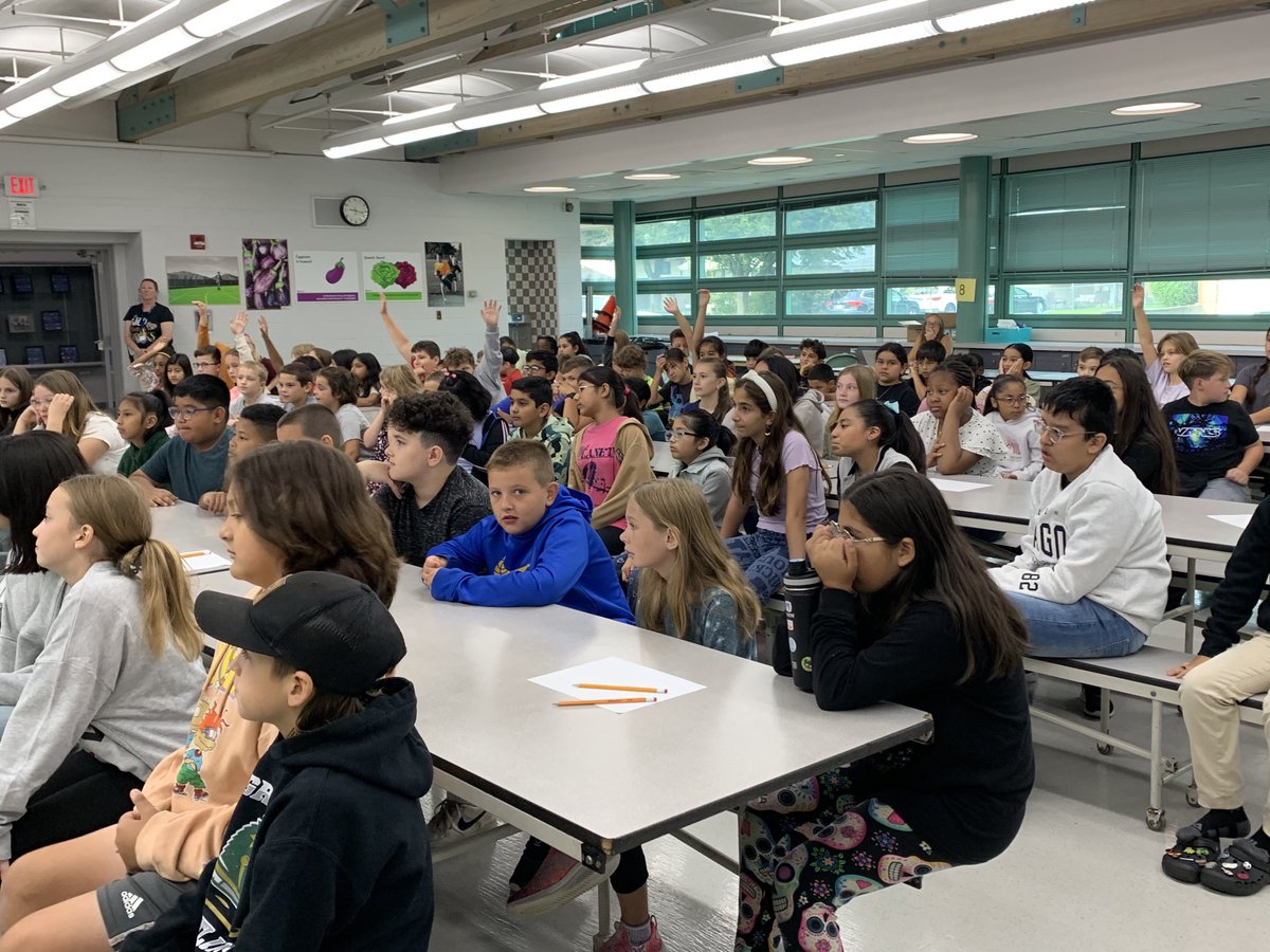 Mrs. Kiel tweet media