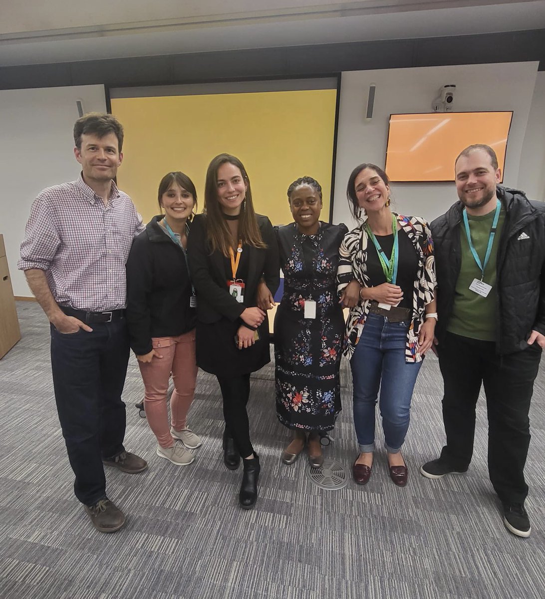belamalta10's tweet photo. Gathering with 5 of the #SingleCellRio23 team at #EquityinGenomics23, and here's Daniela 🇲🇽. She missed Rio, but Hinxton's got the same spirit, right? 🏝️😄. @alicepn @daniela_oaks @David_J_Adams @vin_maracaja @carlaJonesBio https://t.co/CwyRdv9kgY