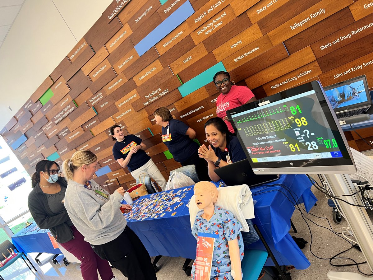 TCHQUEST's tweet photo. Happy Healthcare Simulation Week! We started of the week at the Texas Children's Woodlands campus to kick off the fun! 
#healthcare #simulation #hcsimweek23 #TCHTheWoodlands @TexasChildrens 
@1VPhillips @GemmaElegores @RoyanneLichlit1 https://t.co/XzR5qGqTH1