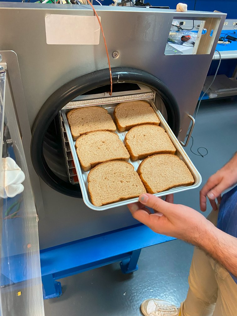 arometrix's tweet image. What&apos;s up Wednesday?  We out here getting that bread at Arometrix 😎 Obtaining that grain. Yeeting the wheat.  Going for the dough. Too much?
#arometrix #rnd #testing #process #freezedrying #freezedriers #themoreyouknow #getthatbread #researchanddevelopment #labequipment