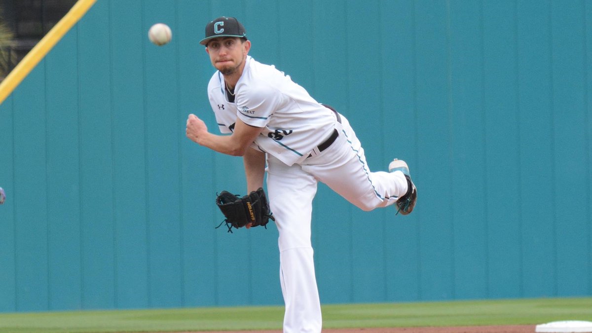 ProspectJP's tweet image. KCがジョナサン・ボウラン（RHP：左）&amp;amp; アンソニー・ベネジアノ（LHP：右）をコールアップ。ボウランは94マイルのストレートとスライダー、カーブ、チェンジアップをコマンド。21年のTJからスランプ気味。ベネジアノは97マイルのストレート主体。23年は2A-3Aでプレーし3.55ERAをマーク。 #mlbjp