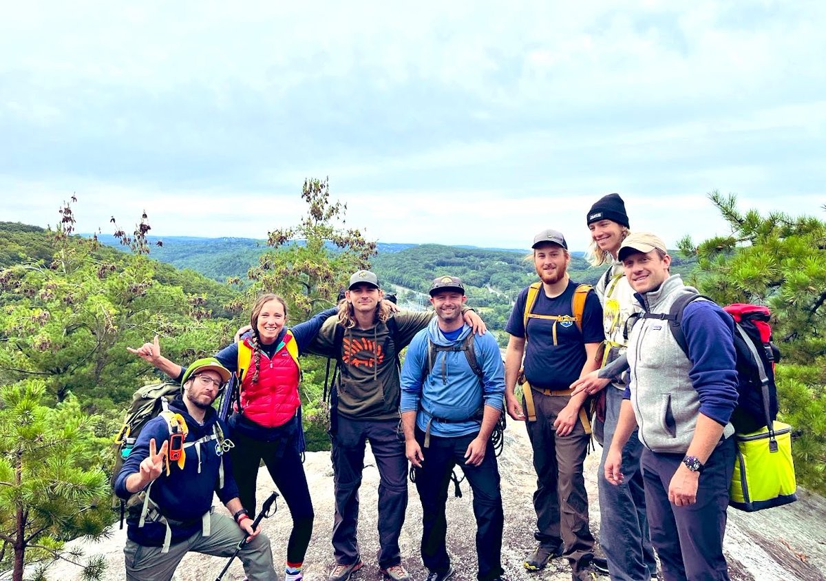 AdventuRecovery's tweet photo. We are so grateful for this crew of #adventureguides who show up for others with #compassion 🌱💙 #mentalhealth #recoverymonth #adventurerecovery #rockclimbing #rockguide #recoverycoaching https://t.co/vc6T46R2M7