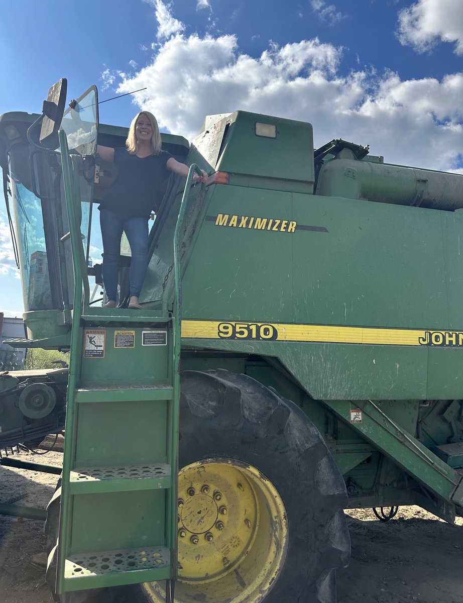 DonnaByrum1's tweet photo. Why did the farmer hesitate to lend me his keys? He knows I can sow seeds of wisdom in crop insurance, but my combine skills might just reap chaos! ๐ ๐งโ๐พ ๐ซ
#50states #farminsurance #usa #womeninagriculture #womeninag #farminsurancepro #shoplocalfarms #usaranchers #northcarolinafarms #northcarolinacrop #farminsurancesimplified #farmher #insurancepro #farminsurancepolicy #usafarming #firstchoiceinsurance #usafarminsurance #fallseason #harvestseason