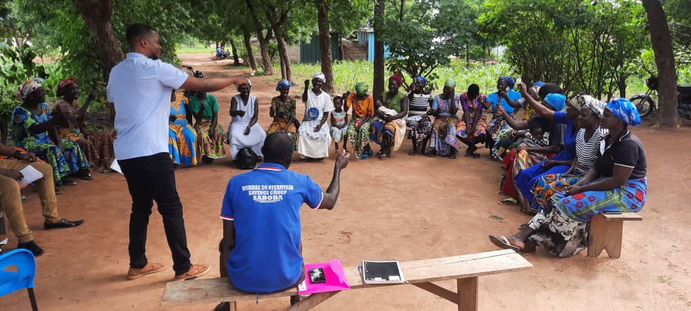 In the culmination of our work with <a href="/WFP_Ghana/">WFP Ghana</a>, our trainers have conducted a series of trainings for more than 2k total LEAP beneficiaries across 4 districts of Ghana using our newly developed audio content about e-zwich card payments.

Full content - bit.ly/3t1eVkG