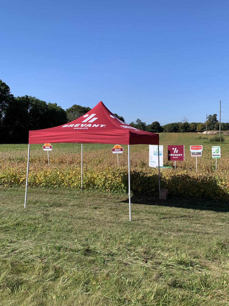 All set up for Sylvite plot day starts at 11.  <a href="/BrevantSeedsCA/">Brevant seeds Canada</a> <a href="/Thrower_Matt_/">Matt Thrower</a> <a href="/chadburley/">Chad Burley 🐂</a> <a href="/SylviteAg/">Sylvite</a>