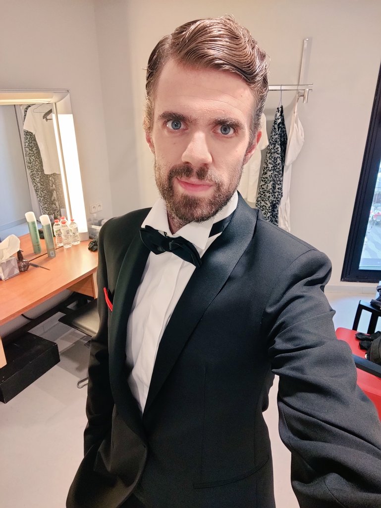 josepramonolive's tweet image. Preparat per l'antepiano d'#Onegin al @Liceu_cat Funcions a partir de la setmana que ve 👉🗓️ 27/29 set 1/2/4/5/7/8/9 Oct amb @ConductorPons #dontmissit #tchaikovsky #liceu #barcelona #thecaptain