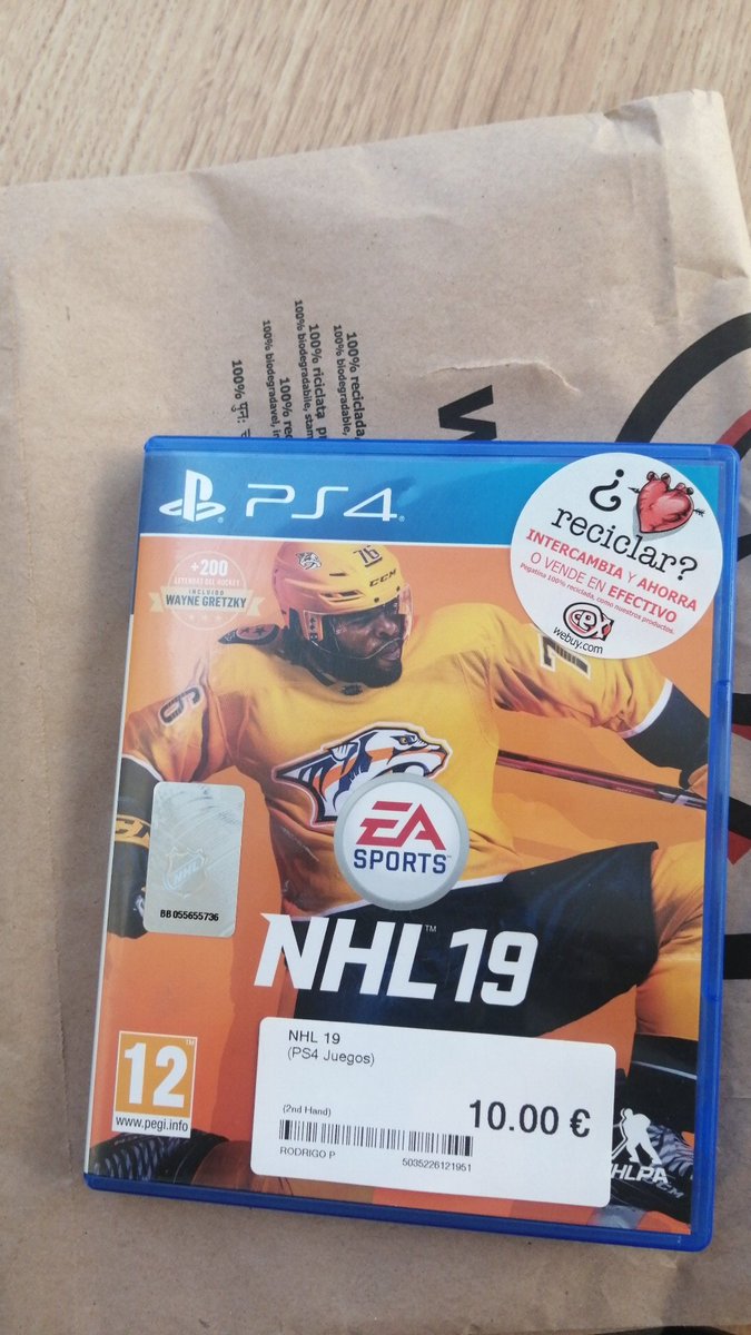 Qué se note que estoy de vacaciones. Otro revólver para el sheriff. Un chollito, 10 euretes. Ahora que el #Nhl20 lo tengo absolutamente gastado, y que con el #nhl21 no termino de conectar, le daré una oportunidad al 19, que no es mal número 🥅🏒🎮