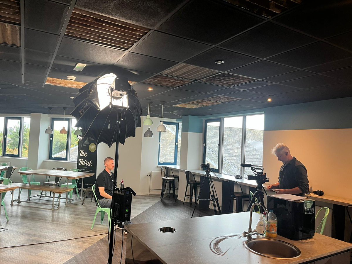 maxmediauk's tweet photo. Our Client Services and Growth Manager 🚀 Laura Peel is on location today with @SalixHomes filming a top-secret project.

All will be revealed in the coming weeks. 👀

#ukhousing #socialhousing #housingcomms #housingcommunications https://t.co/fiFGafwjxT