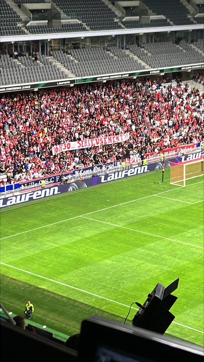 RMCsport's tweet photo. 😬 Quand les ultras du LOSC s'interrogent sur l'horaire du match... https://t.co/FrQB2oIZw8