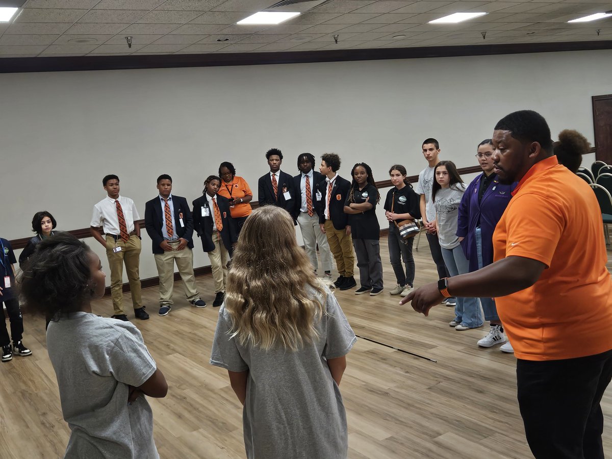 Explore Ramsey tweet media