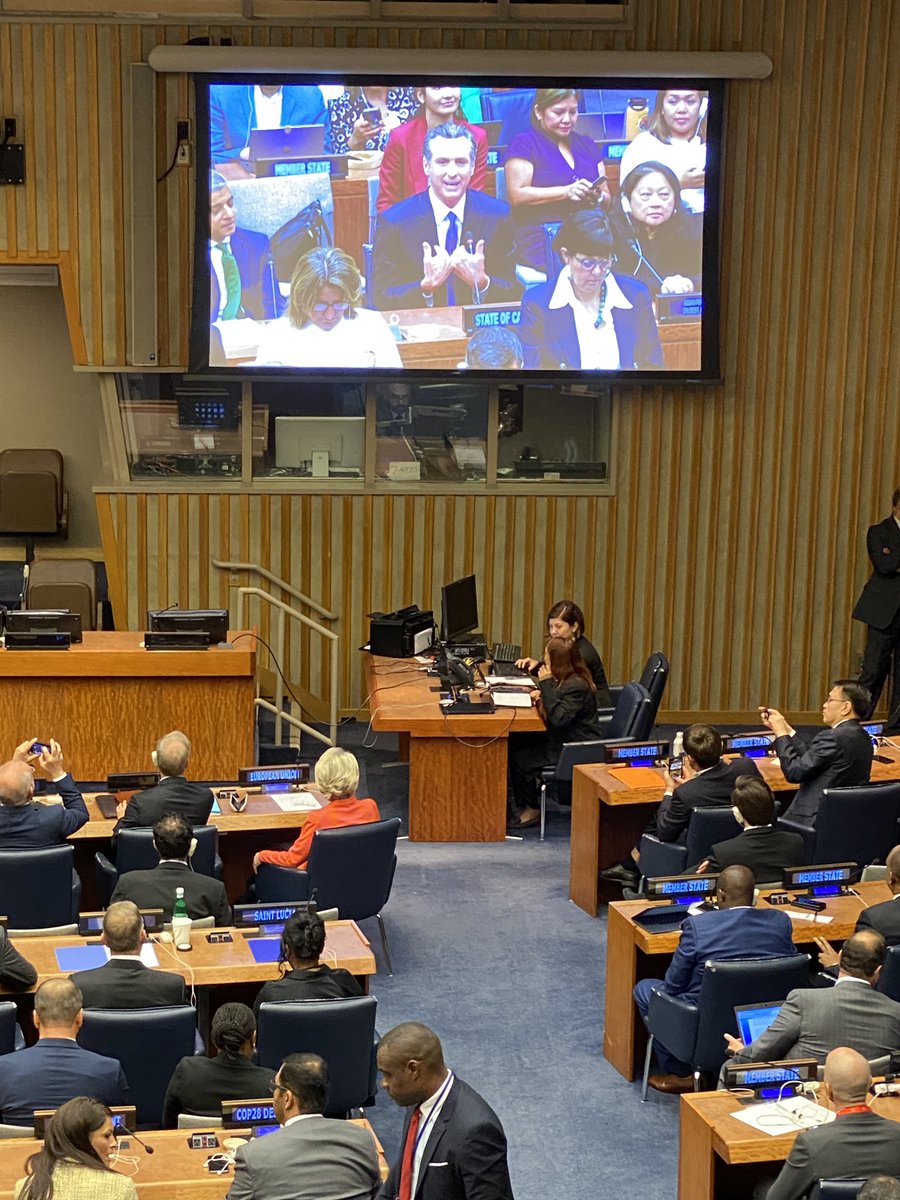 Carl Nasman tweet media