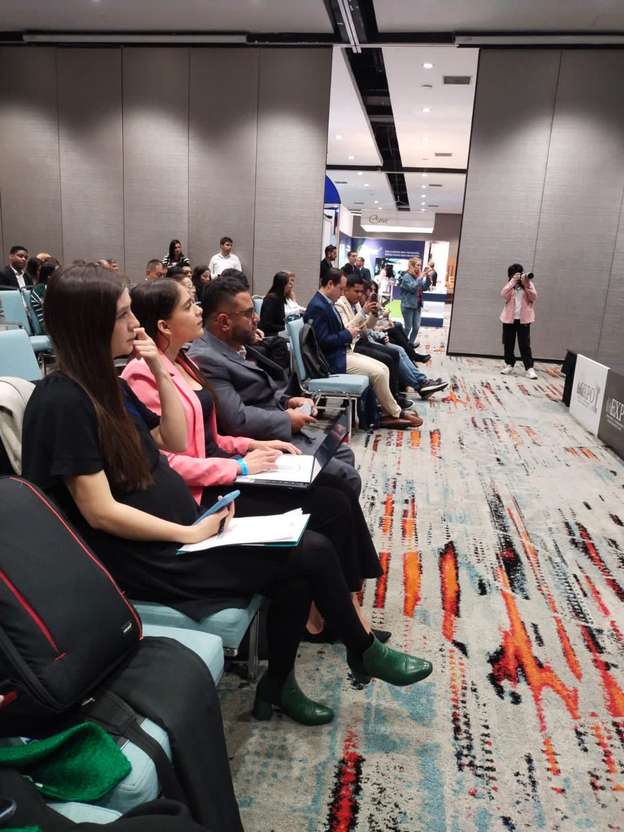 #AEstaHora nuestro presidente <a href="/MiguelMorenoSu/">Miguel Ángel Moreno</a> y director <a href="/OspinaSanti/">Santiago Ospina</a> realizan apertura en el marco de #Expoi2023 en el Hotel <a href="/SheratonBog/">Sheraton Bogota Hotel</a> donde contaremos con las experiencias de nuestros alcaldes de #CiudadesIntermedias durante el día contando estrategias de ciudades