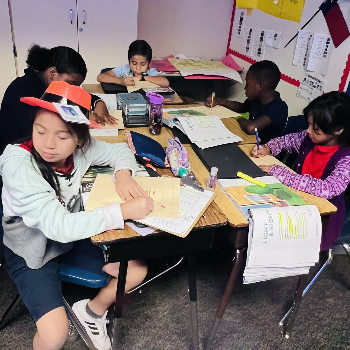 Mrs. T. Martinez tweet media