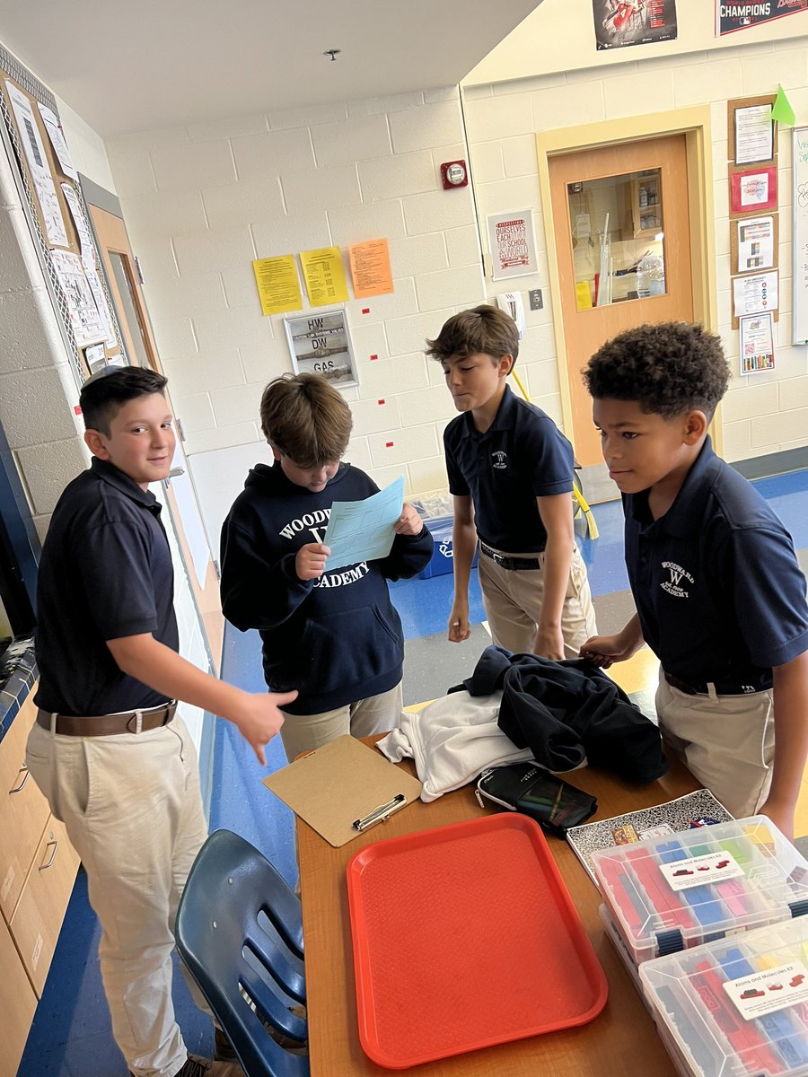 klhealan's tweet photo. @WAMiddleSchool Working together on our No Place for Hate activity. https://t.co/rthq73hHWj