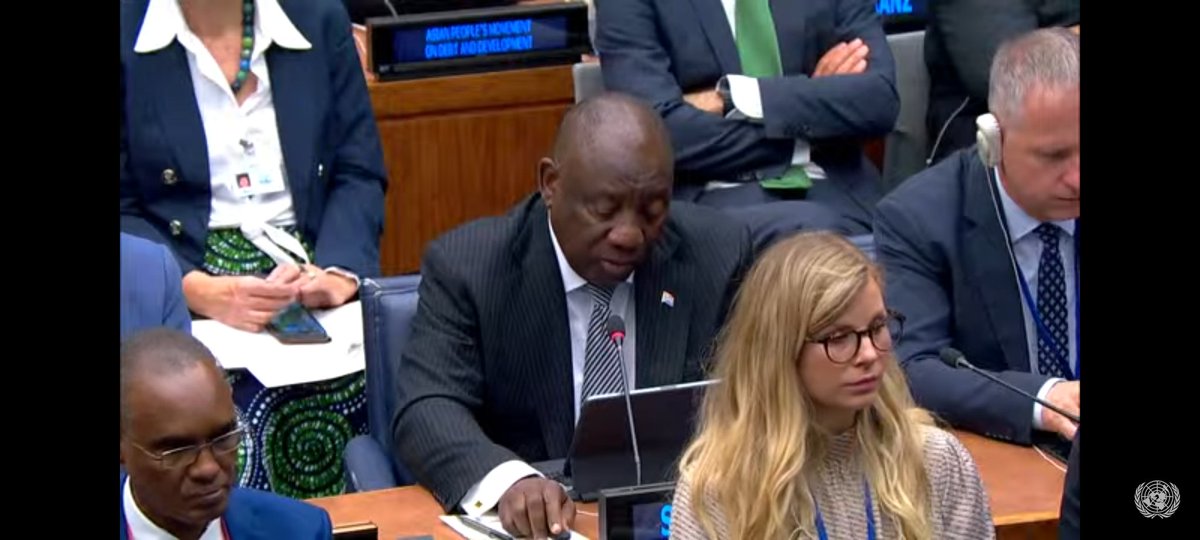 Second Republic 🇿🇼 tweet media