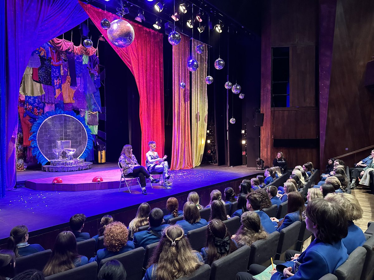 Replay Theatre Co (@replaytheatreco) on Twitter photo We had a brilliant post show chat with students from <a href="/rathmoretweets/">Rathmore Grammar</a> last night - talking everything from the set, the writing process to how much it means to <a href="/MsCherrieOntop/">Matt Cavan / Cherrie Ontop</a> to share his experiences
Get tickets for tonight’s performance <a href="/LyricBelfast/">Lyric Theatre Belfast</a> - lyrictheatre.co.uk/whats-on/mirro… We had a brilliant post show chat with students from <a href="/rathmoretweets/">Rathmore Grammar</a> last night - talking everything from the set, the writing process to how much it means to <a href="/MsCherrieOntop/">Matt Cavan / Cherrie Ontop</a> to share his experiences
Get tickets for tonight’s performance <a href="/LyricBelfast/">Lyric Theatre Belfast</a> - lyrictheatre.co.uk/whats-on/mirro…