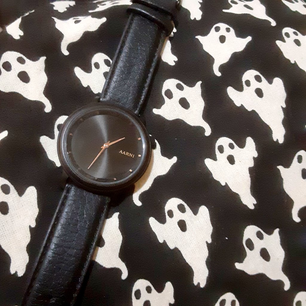 e45ozh9GmOBxyZy's tweet image. ヘラジカの革バンド×コクタンの木ケースの腕時計
フィンランドのAARNI
針がピンクゴールドな所もまた、可愛い❤️フォーマルでも使えそうな感じ
素敵よね😃
#AARNI