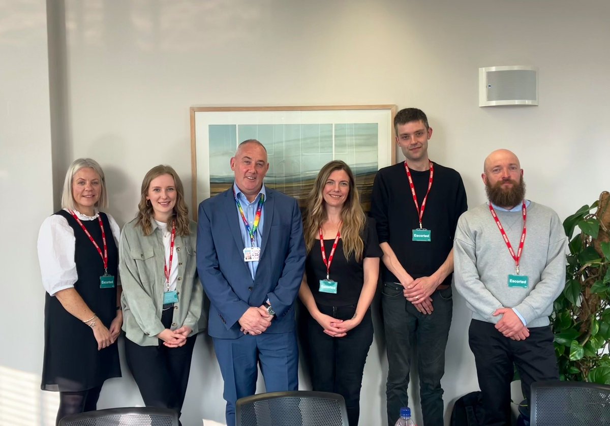 Edinburgh_CLW's tweet photo. Thank you to Minister for Housing @PaulMcLennan7 for meeting us to discuss how housing issues impact on people’s health & wellbeing, and are increasingly an issue for primary care @ScotGovFM @MathesonMichael @jenni_minto @DrGregorSmith @ScotCLWnetwork @ScottishSPN #linkworking https://t.co/ubQ03jZA5O