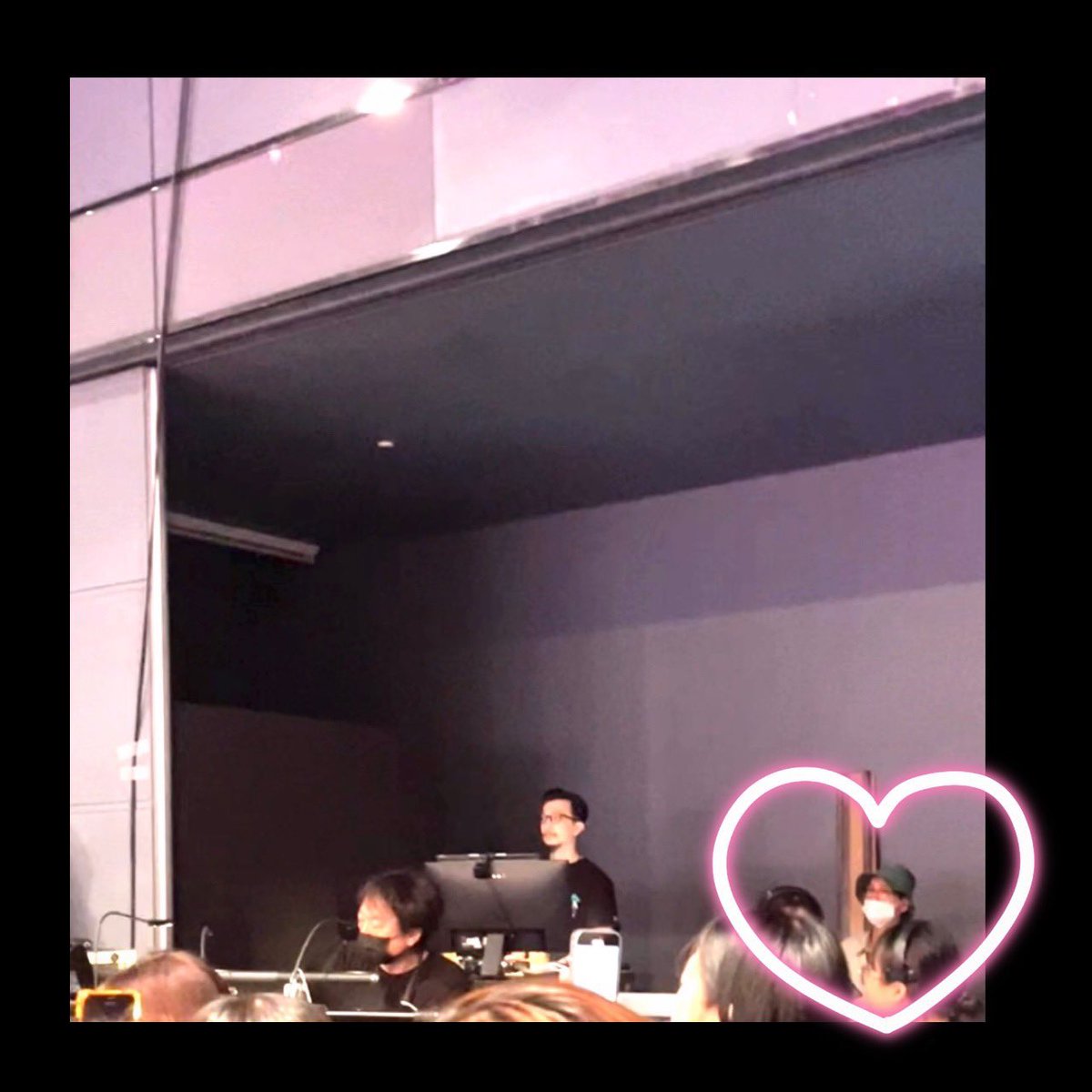syoungshine's tweet photo. Kyungho was present in Sooyoung’s fanmeet in Yokohama, Japan today! 🥹🤍 

the most supportive boyfriend!! i love my parents so so much omg https://t.co/9PczicilOo