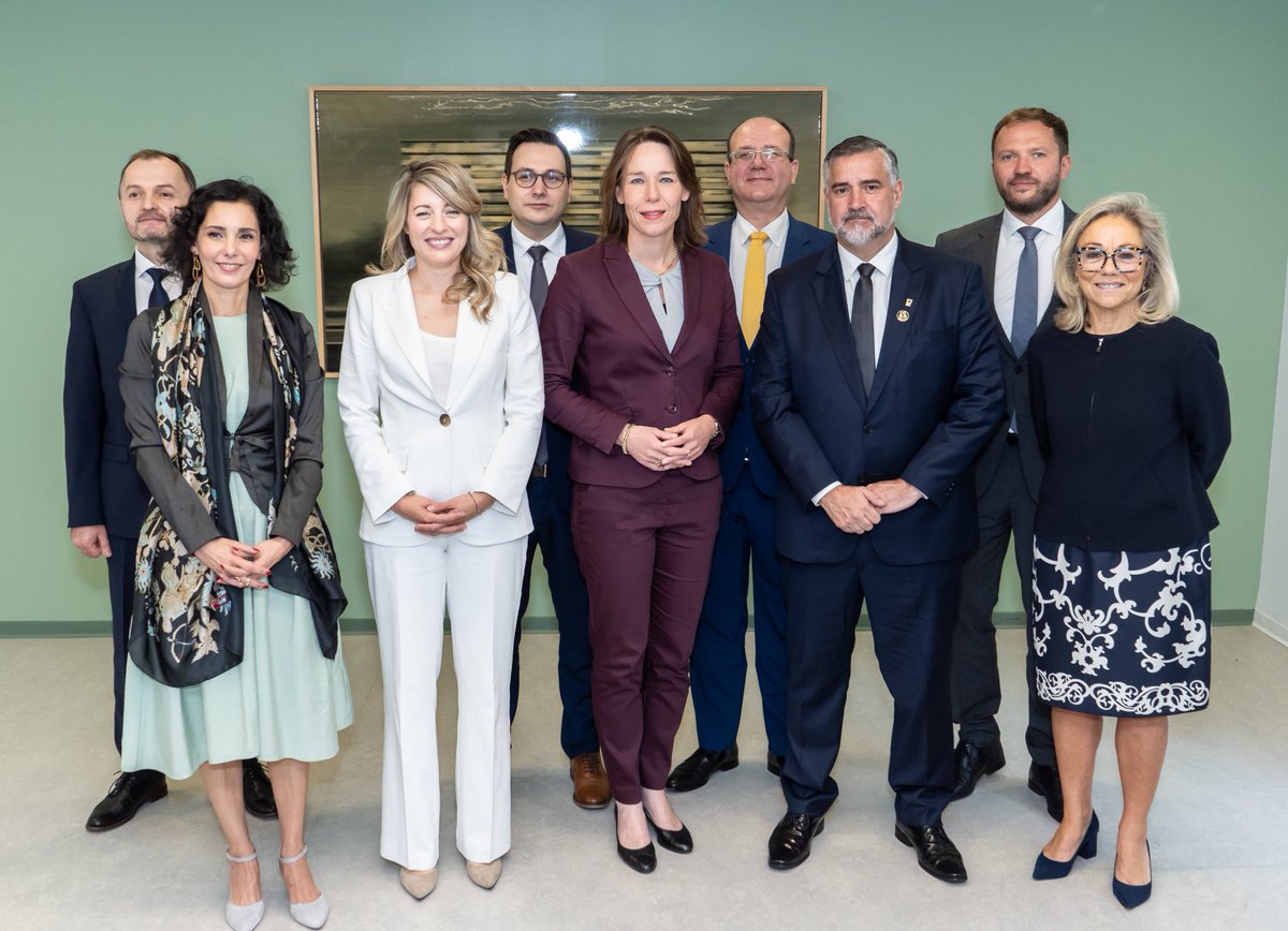 🇨🇦🤝🇳🇱 unite again at #UNGA78 to ensure integrity is at the root of the online information environment.

Today’s event launches the “Global Declaration on Information Integrity Online”, a prescient move at an urgent moment when #disinformation undermines democracies globally‼️🌐