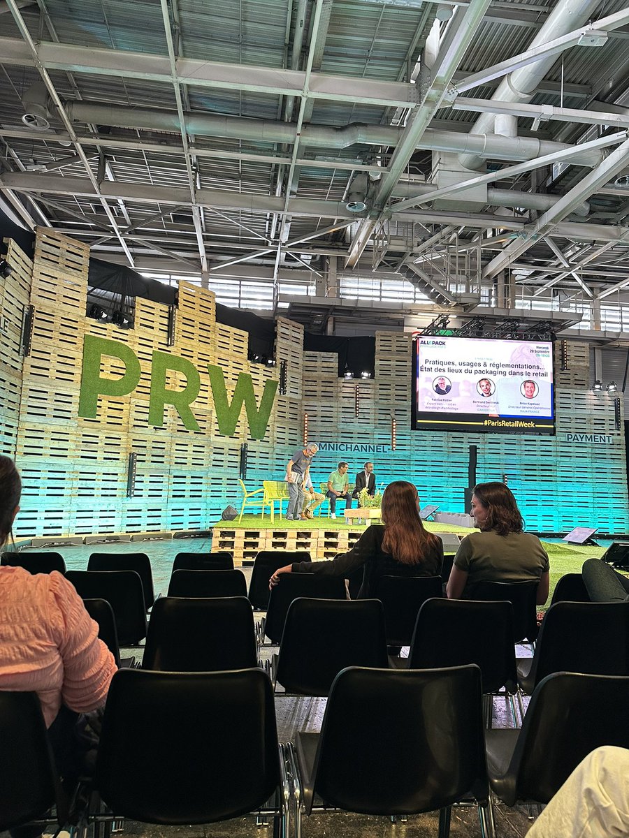 laetitiadea's tweet image. Pour finir la journée nous sommes allés à la Conférence sur « les pratiques, usages et réglementations… État des lieux du packaging dans le retail » avec différents intervenants. 
@ALL4PACK 
@CarrefourFrance 
#ParisRetailWeek #PRW #iimprw #iim 
#emballages #Packaging #carrefour