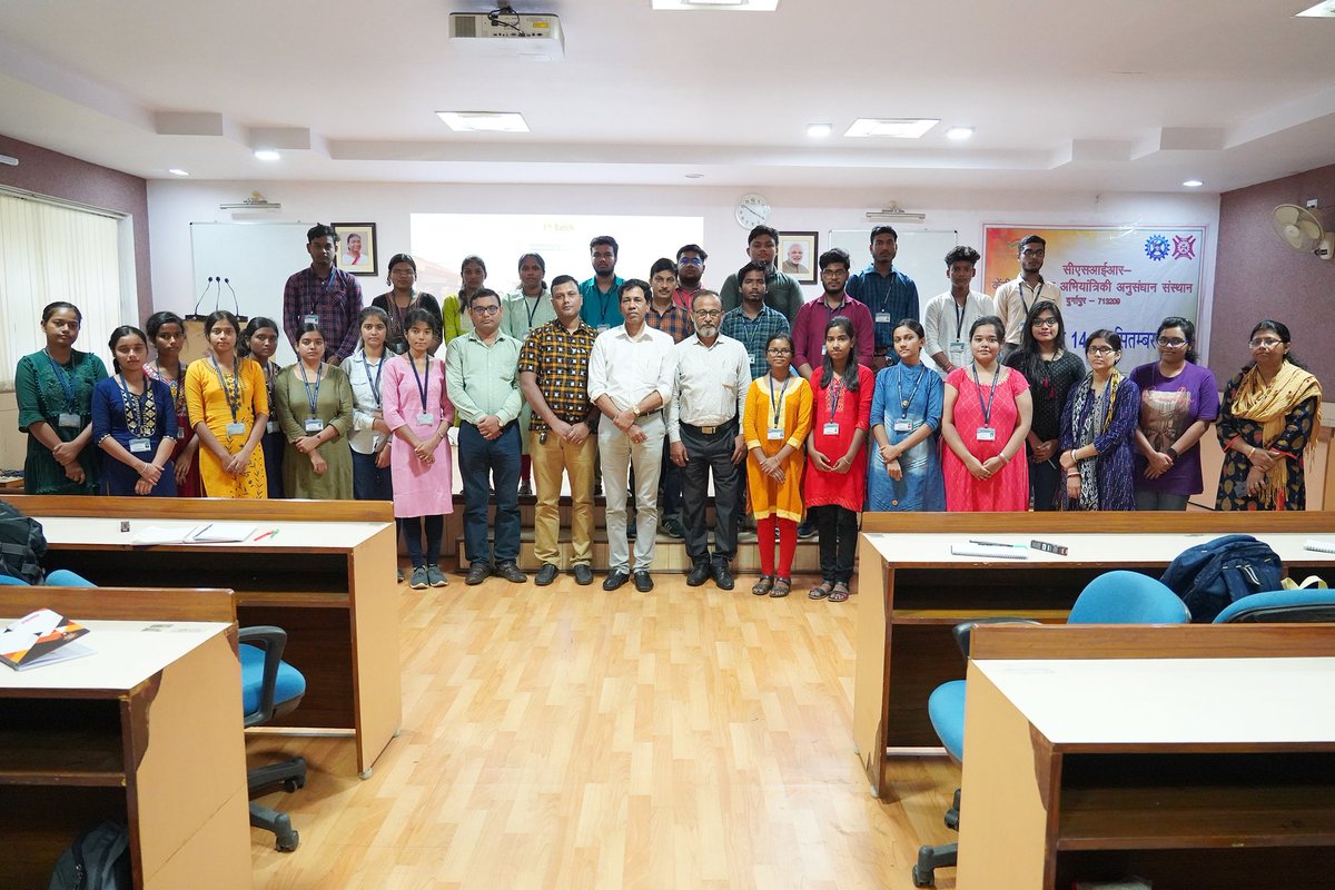 CSIR_CMERI's tweet photo. CSIR-CMERI is organizing 18th batch of three days #Skill Development Training Programme on “Analytical Techniques and Instrumentation for #Water Quality Assessment” from 20th-22nd Sept, 2023. 24 UG students from Bankura Sammilani College are attending the training programme. https://t.co/bMqt3jSLwJ