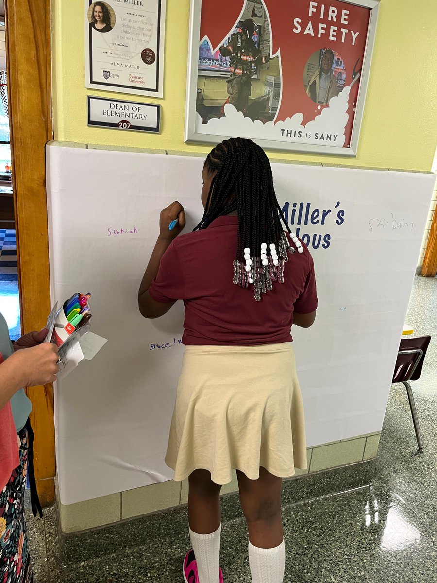 SyracuseAcademy's tweet photo. #SASCS Elementary is celebrating social-emotional achievements with Mrs. Miller's Marvelous Minds Wall. When an #SASAtom is seen doing something kind, they're given a shout-out on the morning announcements & get their name written on the wall!
@CharterEmpire @nycharterassoc https://t.co/r8r8H664B9