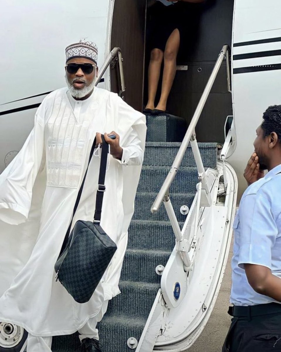 ShehuYks's tweet photo. ALHAMDULILLAH!!!

Finally Gawuna has arrived. Allah yayi Riko da hannunka baba☺️🤲🏾 https://t.co/xmUGBkmPjX