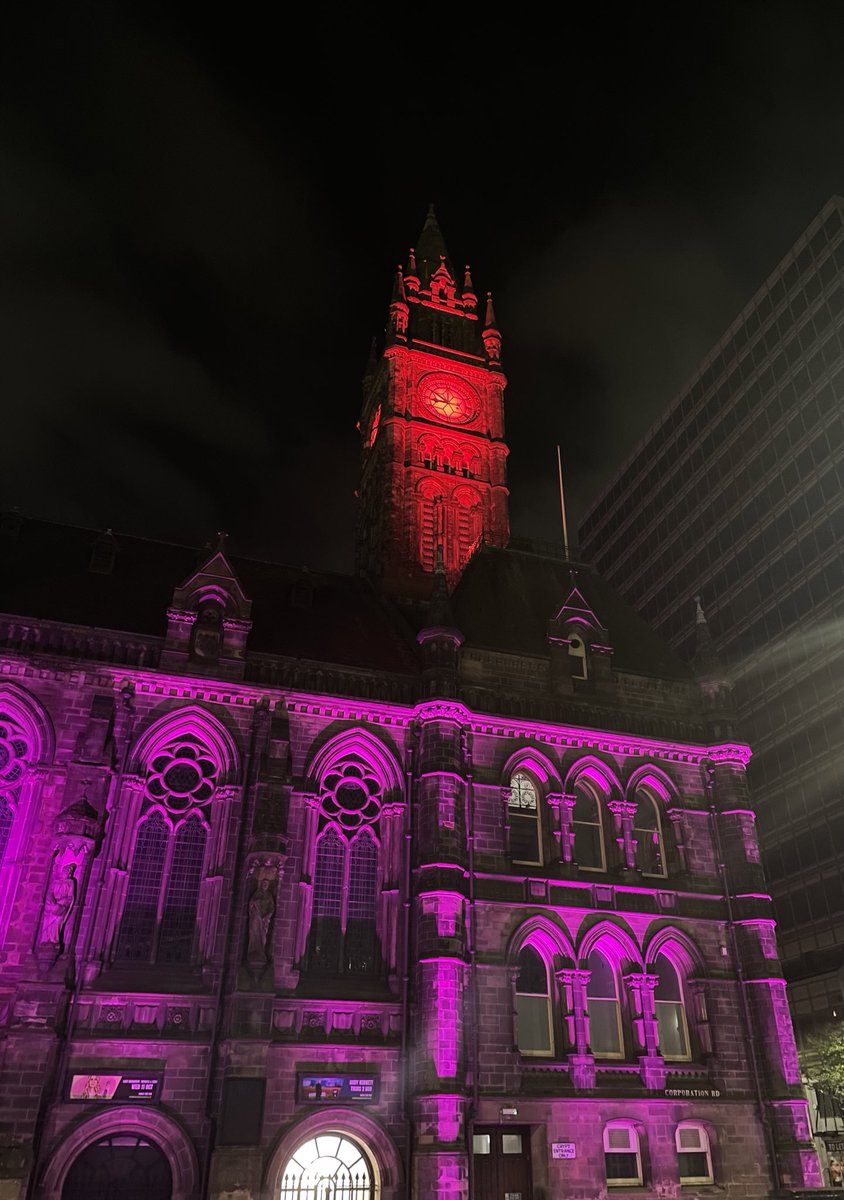 #middlesbrough has gone Pink for #OrganDonationWeek Confirm your donation decision @NHSOrganDonor @NHSBT @MbroCouncil @wearembro @mbro_townhall