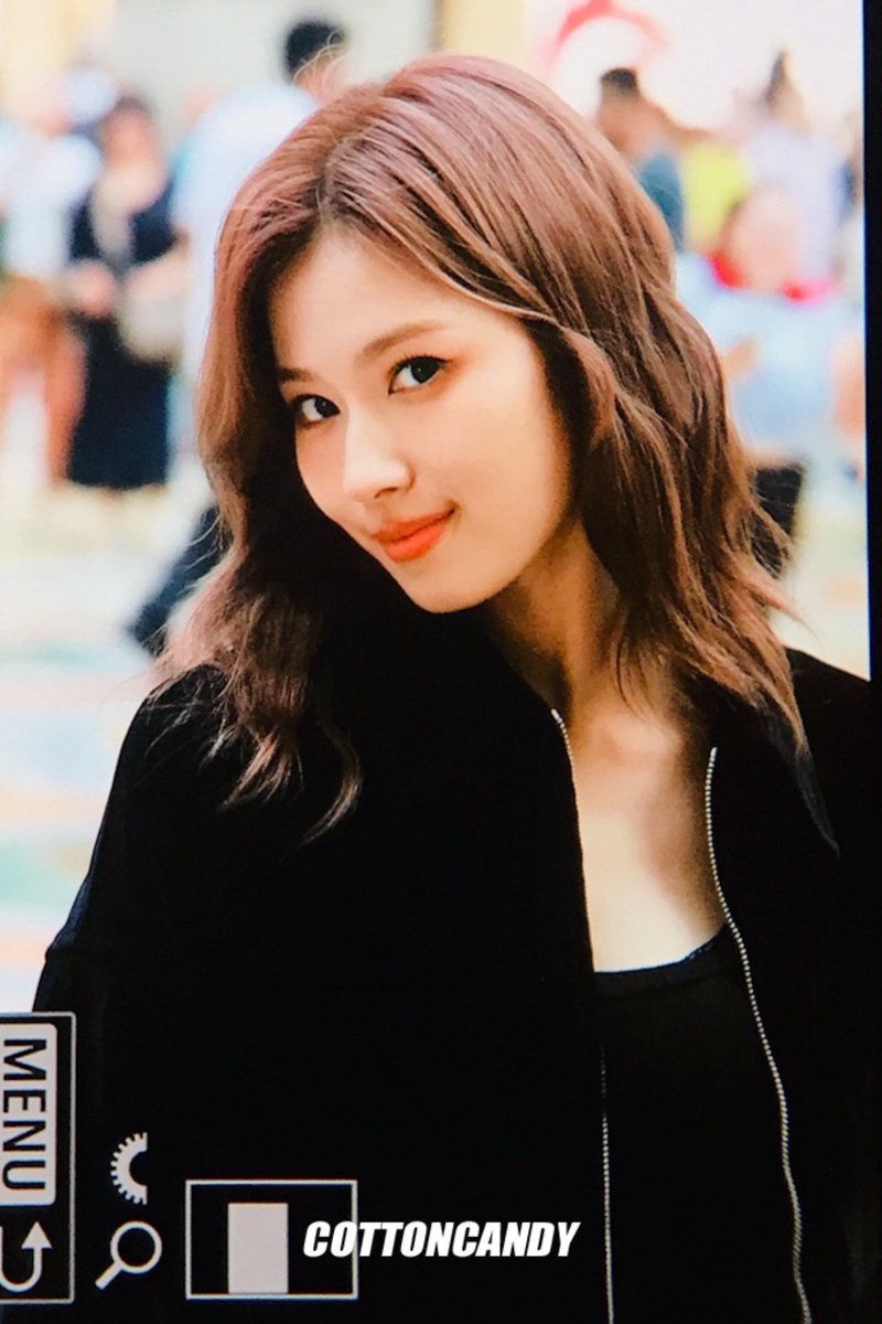 sanacottoncandy's tweet photo. 230921 pre.

사나야…진짜 너무 예뻐💜

#트와이스 #TWICE #사나 #SANA #とにかく可愛い湊崎 @JYPETWICE https://t.co/qInpVPhrBo