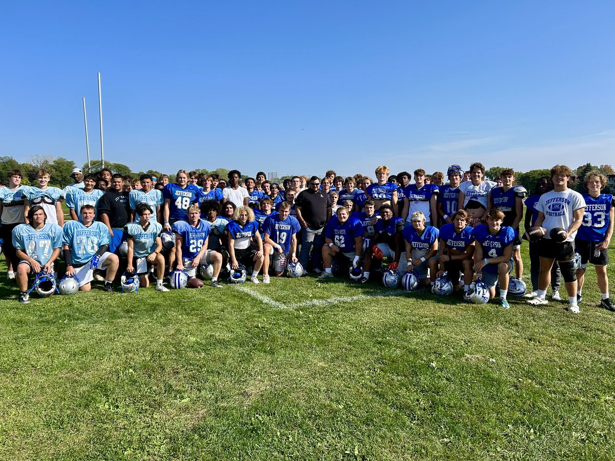 TimCoachc's tweet photo. Great to have veteran Jake Norotsky out from @wwp to tell his story and what @wwp did for him and how it helps our vets. @JagsFB @jeffjaguars #passionpridecommitment https://t.co/4FF04iMPTE