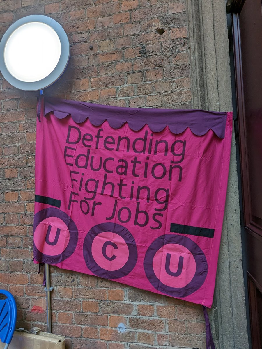 We had a great time at the Freshers Fair today chatting to students about how we support staff, both locally and nationally. Lovely to meet you all, have a wonderful start to the year! #UCU