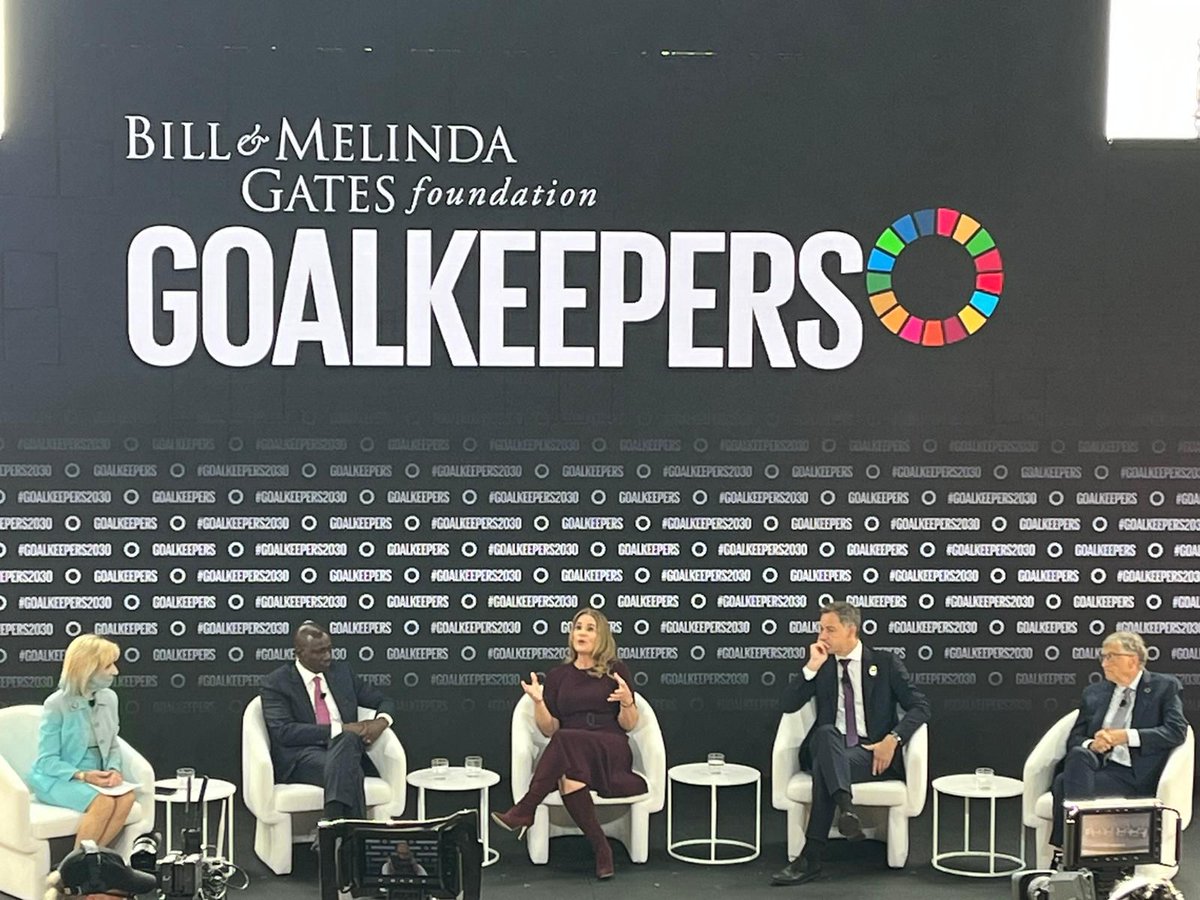 Today at #UNGA78's #goalkeepers2030 event, Kenya's president @WilliamsRuto highlighted commitment to support #ProCHWs.
#GovtKE to ensure every household is served by well-trained, salaried, supervised, & equipped CHWs.
This precedes upcoming govt plans to launch #CHW initiatives.
