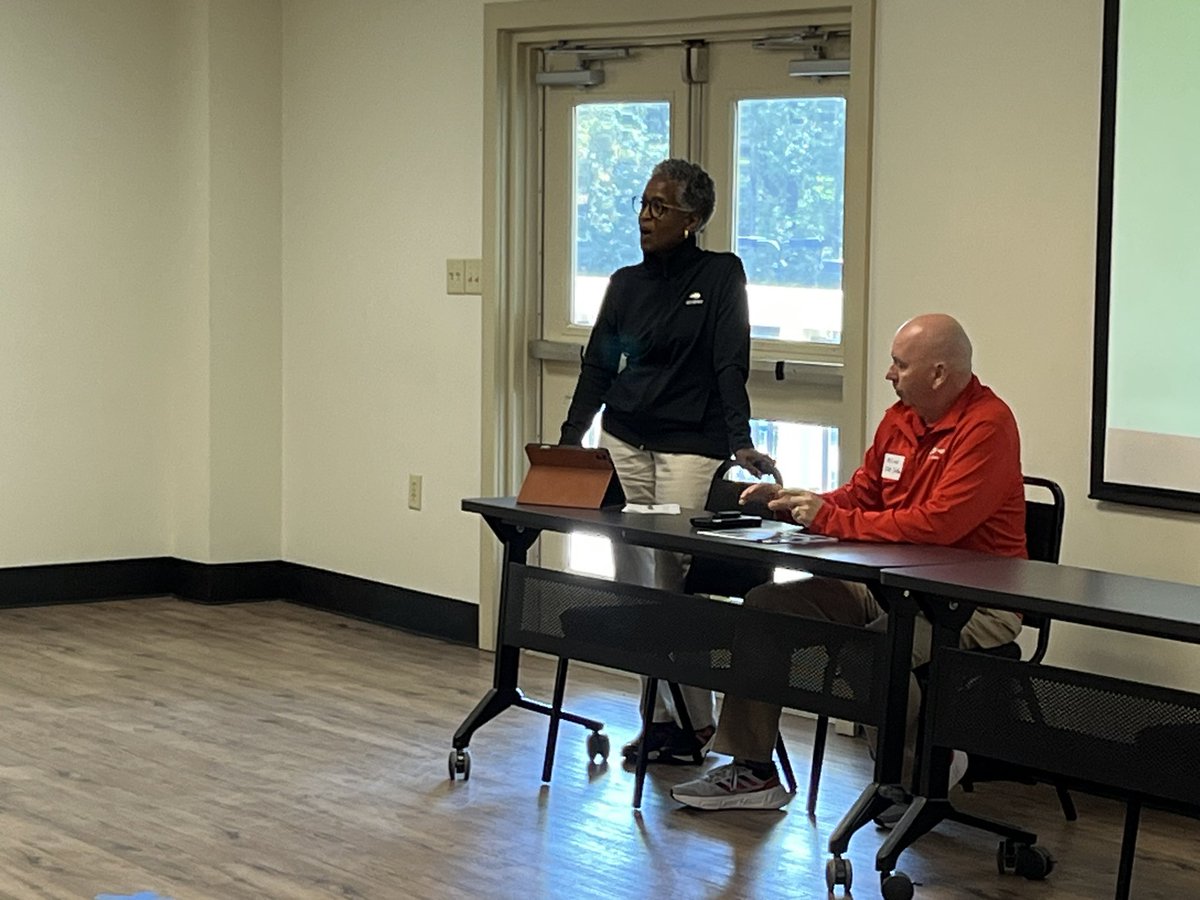Linda Paige, Board Treasurer, USTA SC and Allan Jensen, Manager of Hispanic Outreach &amp; Training, USTA Southern talk about Diversity, Equity, Inclusion and Accessibility at the #CDTWworkshop #sctennis <a href="/ustasouthern/">USTA Southern</a>