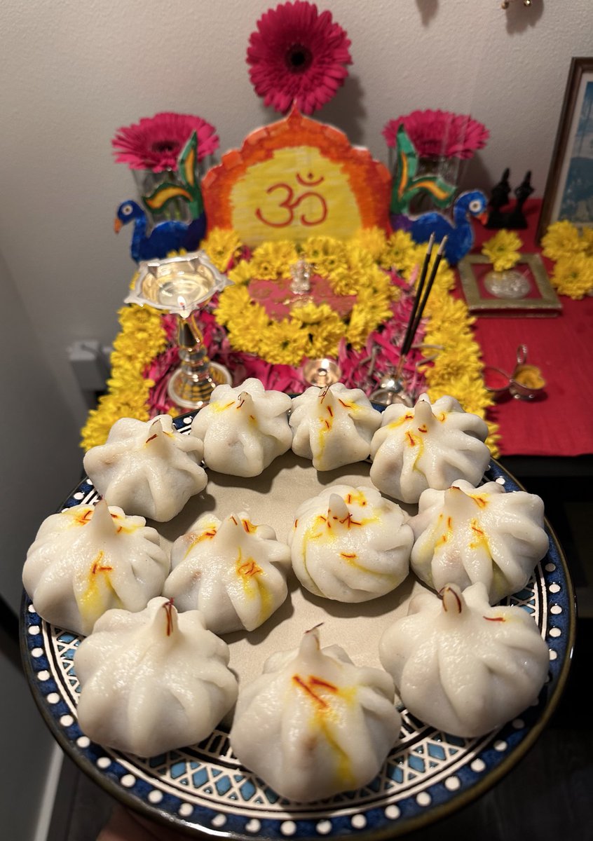 PrajaktaPC90's tweet photo. पहिलाच प्रयत्न 🥰🌺

#GanpatiBappaMorya #Modak https://t.co/nuoc2jmF4O