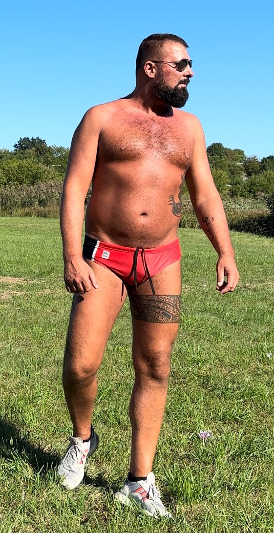 FF_bearmscl_LDN's tweet photo. Last visit to the lake this summer…
REPOST if you want to lick it off https://t.co/V6uFH9DIAj