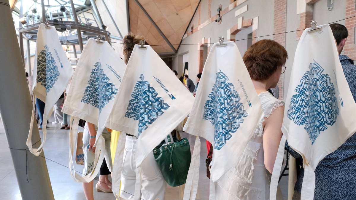 📸 Retour en images sur les Journées du Matrimoine ! Vous avez été plus de 850 à participer aux animations et visites proposées pour célébrer les 10 ans du bâtiment des Turbulences. 🥳
Merci aux architectes Dominique Jakob et Brendan MacFarlane pour leur présence.