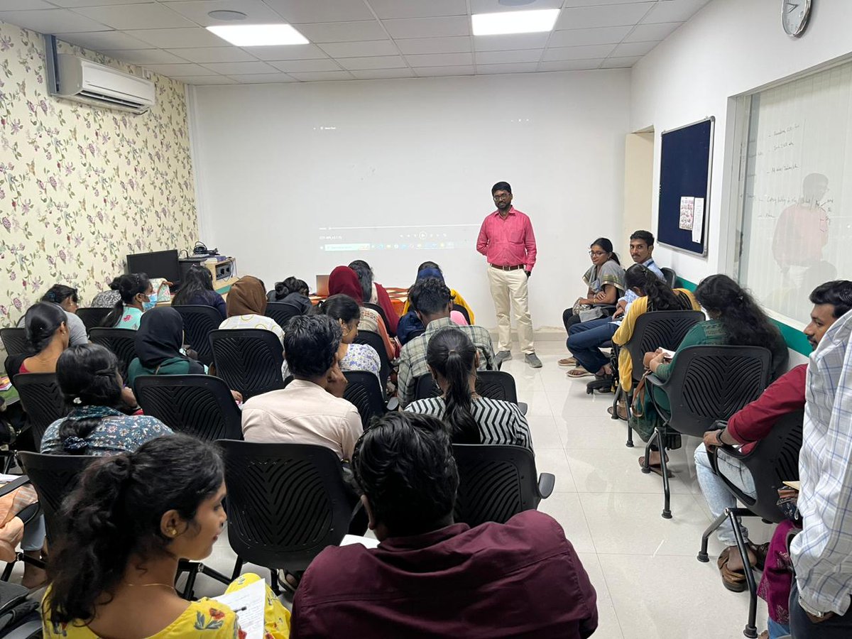 kongusocialwork's tweet photo. Eighth observation of 23PMSW to Coimbatore Cancer Foundation, Coimbatore

Date: 13/09/2023

#kasc #kascmsw #msw #kascsocialwork #socialwork #futuresocialworkers #ccf #cancer #coimbatore #coimbatorecancerfoundation #sungam #PSG https://t.co/iUlSf7uegY
