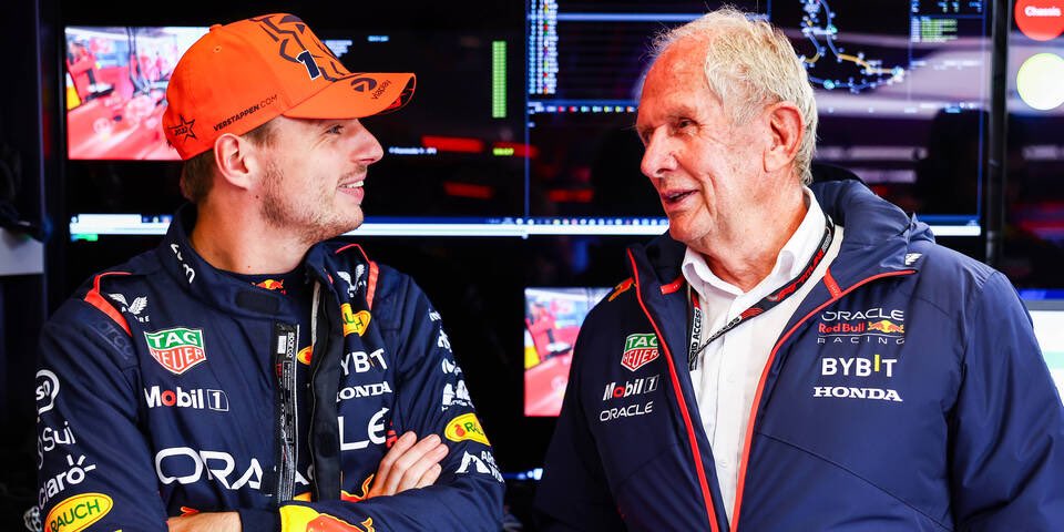 PrimeF1__'s tweet photo. 🇦🇹 En Austria, el Dr. Helmut Marko se posiciona nuevamente como presunta víctima de campaña en su contra:

“[Espero que] la increíble pasión [que desataron mis comentarios ya haya disminuido].

[Fui notificado de la advertencia de la @fia] por correo electrónico.

[Sospecho que] muchas cosas fueron controladas deliberadamente [para crear la narrativa]. Pero no quiero decir nada más sobre ese tema”