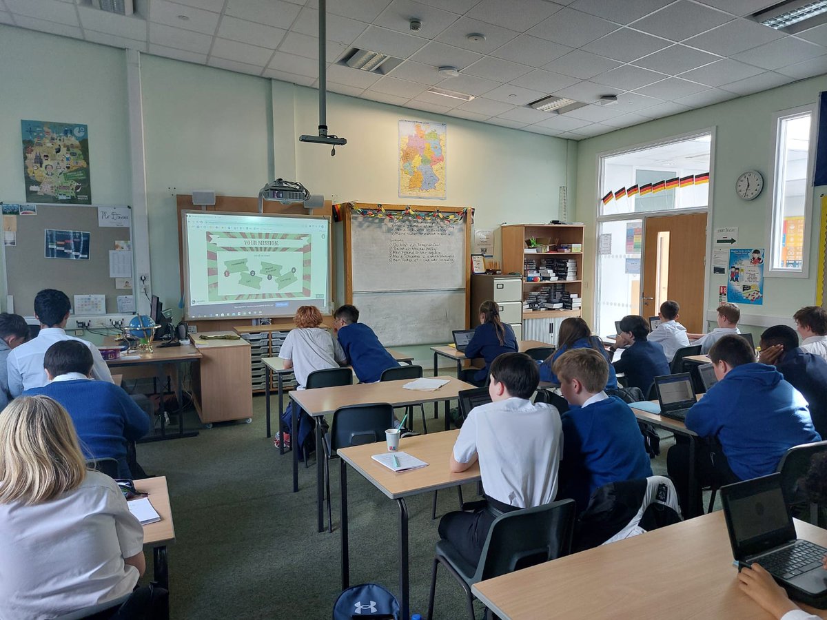 S3 German working through an escape room to revise personality traits and descriptions 👏🇩🇪