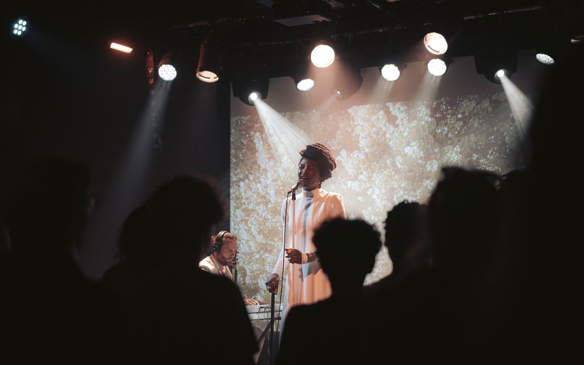 Autrefois « Rock &amp; Chanson », le projet culturel de la SMAC de Talence évolue aujourd’hui et se réinvente. Pour mieux comprendre les contours du nouveau projet, on a rencontré la directrice et la chargée de communication de L'Inconnue.
letype.fr/2023/09/20/les…