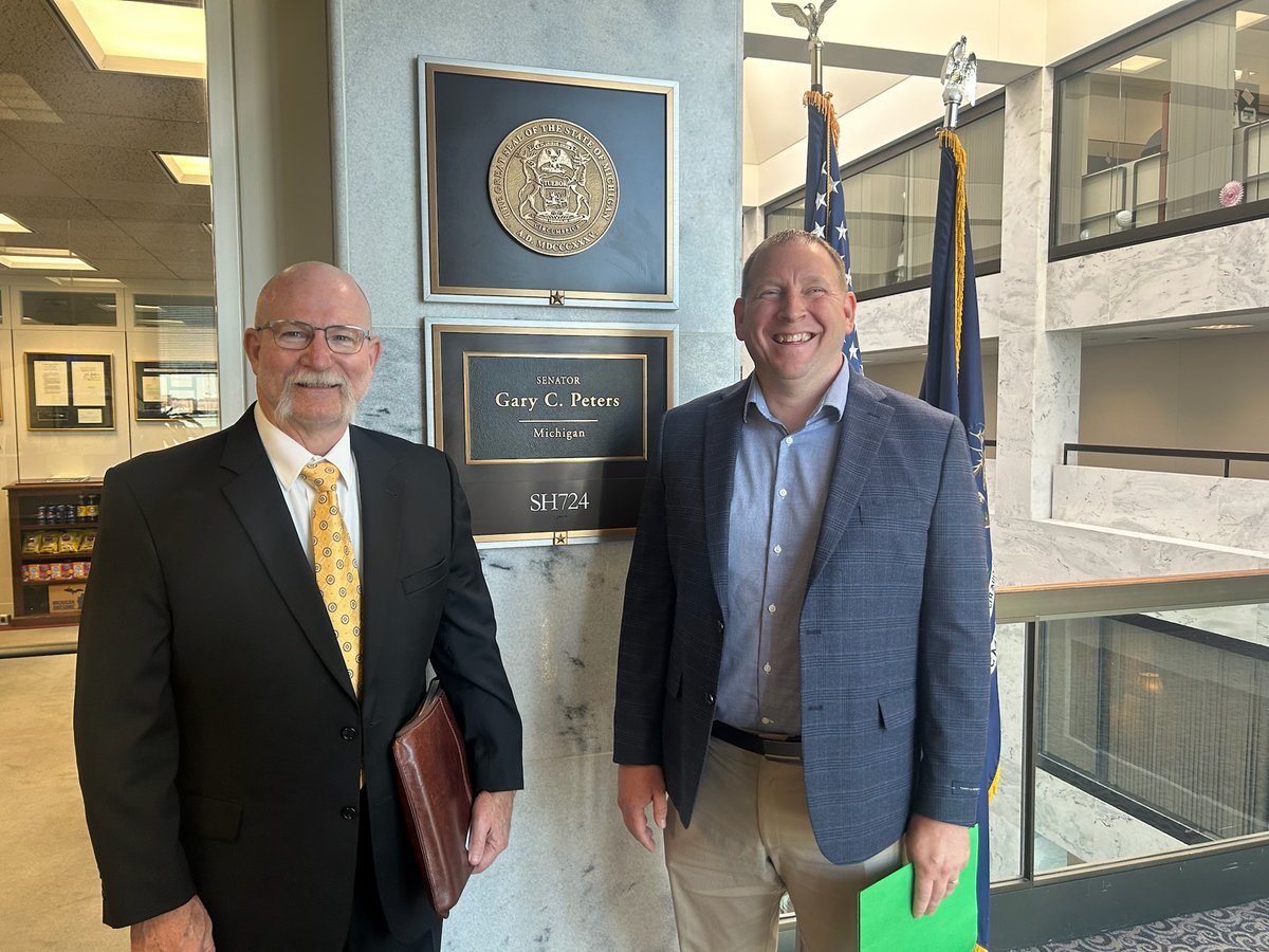 PetAdvocacy's tweet photo. 🗣️ Just wrapped up an engaging morning of discussions with elected officials like @Rep_SteveWomack at the 6th Annual #PetCare Community D.C. Fly-In! We're excited to learn from our lunch guest speaker about the intersection of pet well-being & legislation.
#PowerOfPets https://t.co/yQtTRXUeSZ