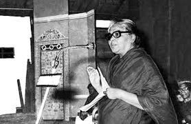 _kabilans's tweet photo. திருமணமே வேண்டாமென்று, தன் தந்தை வி. எஸ். கனகசபையோடு வேலூர் சுயமரியாதை இயக்கத்தில் பயனிக்கிறார்.

மணியம்மையாரின் பெற்றோர் இறப்பு வருடம்- 1942 மணியம்மை 22 வயது வரை பெற்றோருடன் இருந்தார் அதன் பின் தான் முழு நேரமாக இயக்கத்துக்கு வந்தார் 

நடுவில் எங்கே பெரியார் வளர்ப்பு மகளாக அவரை வளர்த்தார் என்று தெரில 

1973 வரை , 94 வயது பெரியார் வாழ ஒரே காரணம் அன்னை மணியம்மையார் தான்

பெரியார் இறந்த பின்னும் பல போராட்டங்கள் செய்து சிறை சென்றவர் அன்னை மணியம்மையார் 

ராவண லீலா நடத்தியது முதல் நேருவிற்கு கருப்பு கொடி காட்டும் போரட்டம் வரை அனைத்திலும் கலந்து கொண்டு சிறை சென்றவர் மணியம்மையார் 1967 ஆம் ஆண்டு மும்பை யில் தமிழர்கள் தாக்கப்பட்டனர் சிவ சேனா எதிர்ப்பு இயக்கத்தை பெரியார் கட்டினார் அதில் மணியம்மையாரும் ஒருவர் 

சில கீழ் தனமான வக்கிர கொண்ட மனிதர்கள் சொல்லும் பொய் தான் வளர்ப்பு மகளை திருமணம் செய்து கொண்டார் என்பது பெரியார் அவரை வளர்க்கவும் இல்லை அவர் பெரியாரின் மகளும் அல்ல 

#மணியம்மையார்