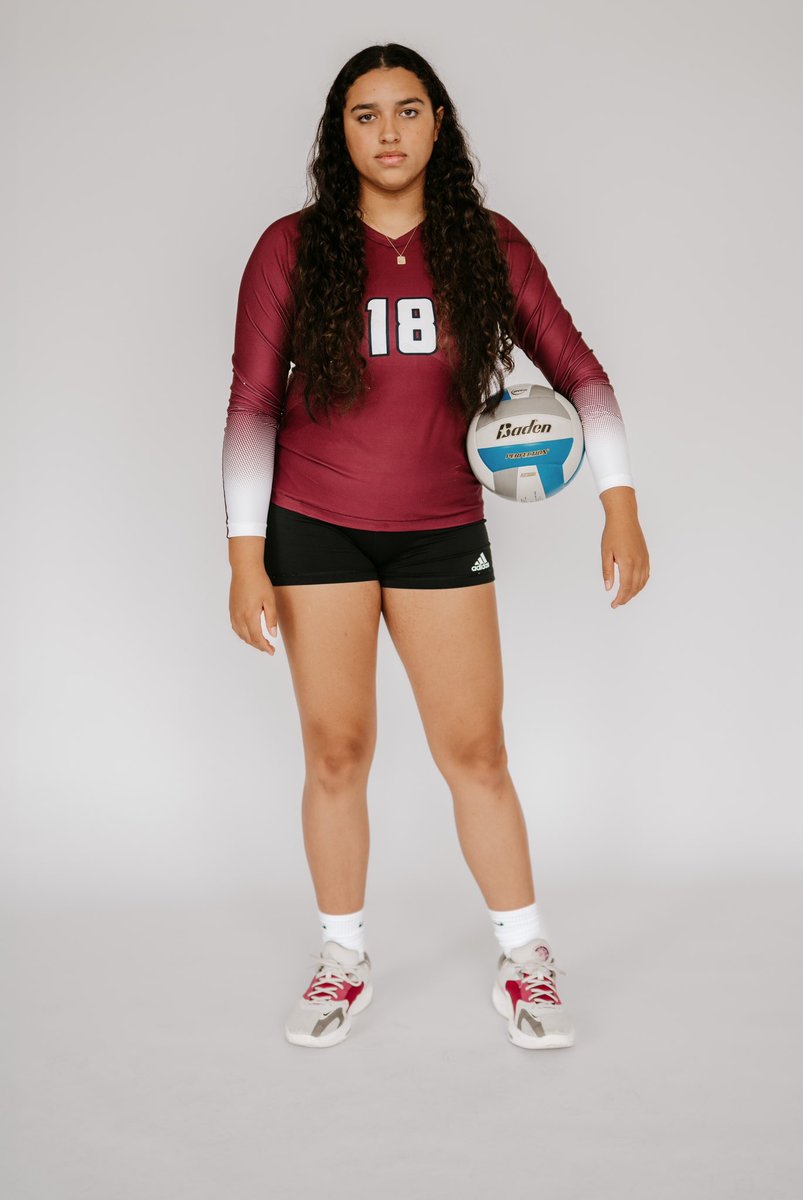 Meet the Demons!

Tayla Andersen, #18/Sr/OH

Fun Facts
🏐Meet 1 person: Joe Burrow
🏐Stranded on an island: Mya-she can fight for herself; her kindle!
🏐Walkout Song: Still Here-Drake

“Don’t be hard on yourself; it sucks the fun out of the game!”
#Demonvb #oneteamonebattle