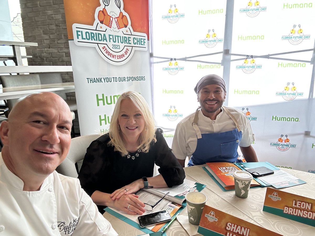 chefcyndie's tweet photo. Our very own Chef Andy with #Floridafuturechef winner Chef Mia!! Congratulations π https://t.co/eFvq2oXjJ2