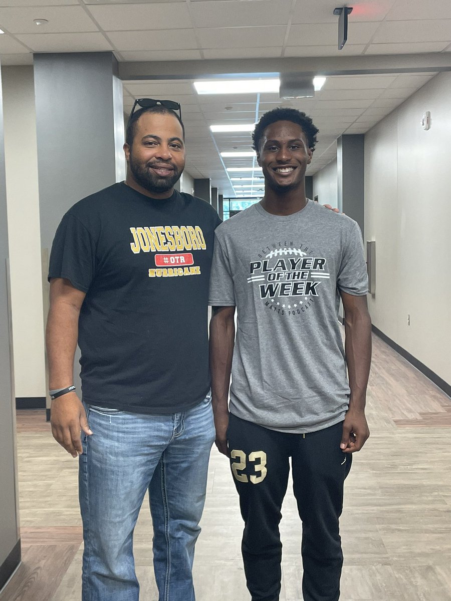 MattBetween's tweet photo. Congrats @chrisst55000793 on being the Week 1 7A Between The Matts Player of the Week!  Thanks Coach @tygeorge23 for the pic! https://t.co/newFtATVrq