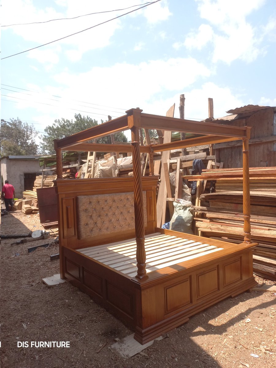 DISF2021's tweet photo. Naomba #retweet yako boss. 

Ni kitanda #kingsize 6×6 

✨️ Material ilio tumika ni Mbao 🪵 imara sanaa..

💫Finishing ni #world class!!

💥Price 2.8 ml ikiwa na #bedside mbili
Bila #bedside 2.3 ml tu

📍Arusha #esso Road 

Weka odda yako mapema..
#woodworking 
#MakeWithLove! https://t.co/mlCnMW9mVz
