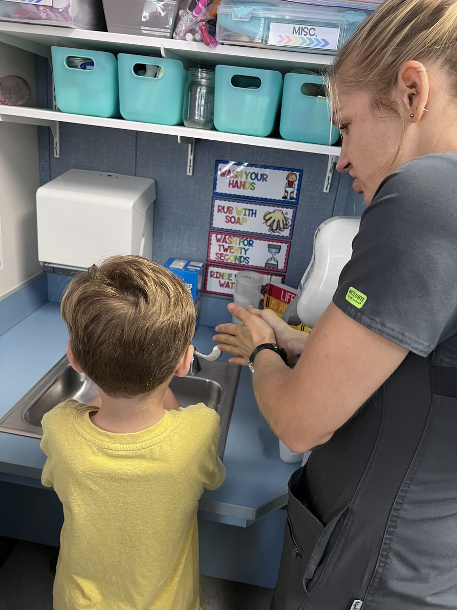 FPEKLeaders's tweet photo. Shoutout to Nurse Cara for coming to teach Kinder how to properly wash our hands! We love our new hand washing song! 🧼 https://t.co/RdqKOIHIEb